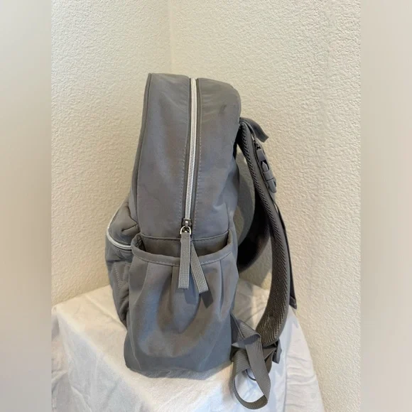 Fisher Price Diaper Bag - Picture 3 of 9